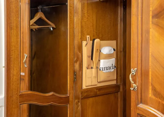 Hotel Canada, Bw Premier Collection