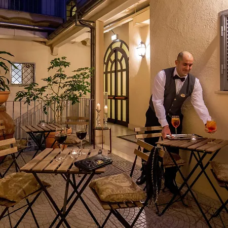 מלון Canada, Bw Premier Collection 3*