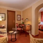 Hotel Canada, Bw Premier Collection