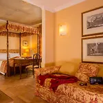 Canada, Bw Premier Collection Hotel Roma
